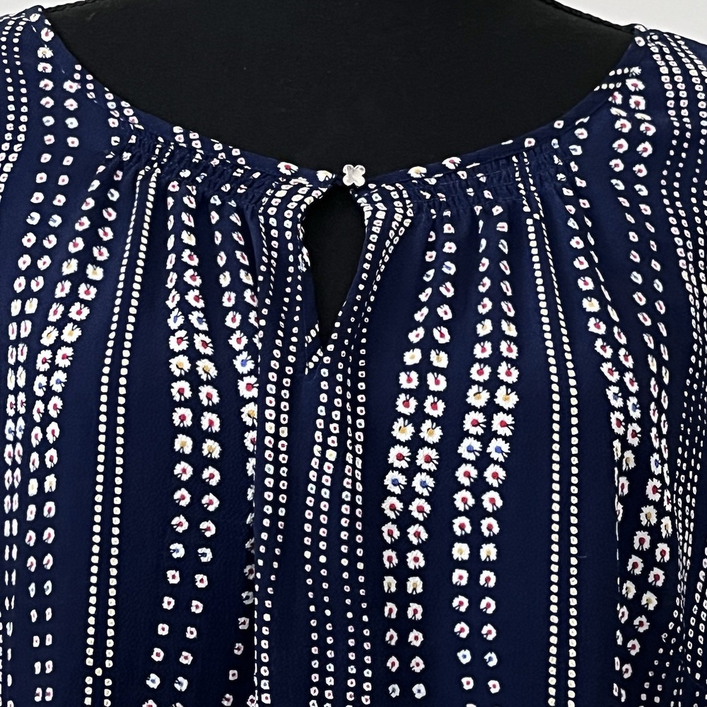 Talbots Wavy Dot Blouse XL | Blue Keyhole Short Sleeve Polished Casual Top - Picture 3 of 8